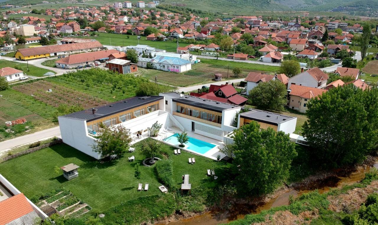 Hotel Gracanica Exterior photo